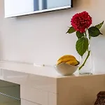Апартаменты Corallium Помена